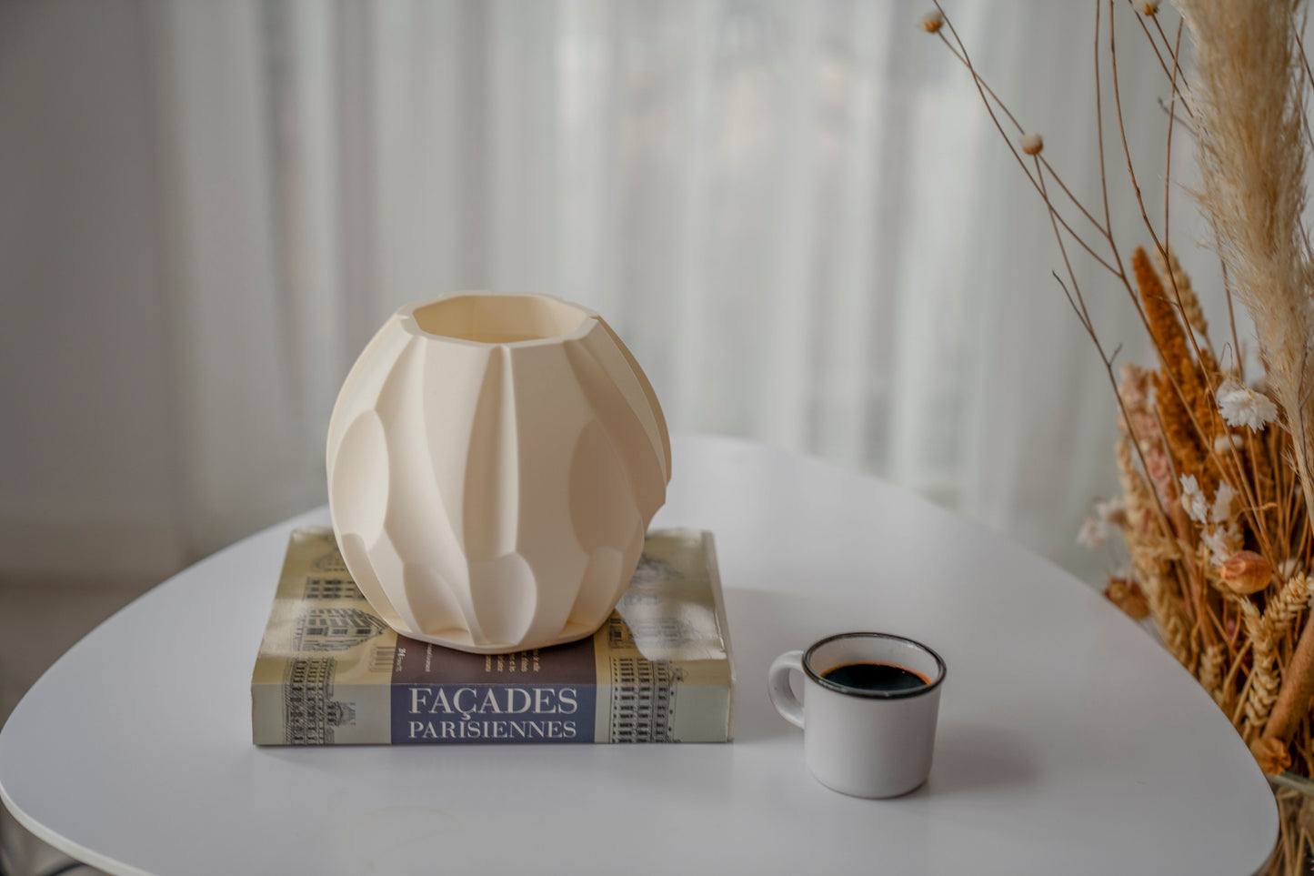 Korra | Witte Duurzame Tafellamp