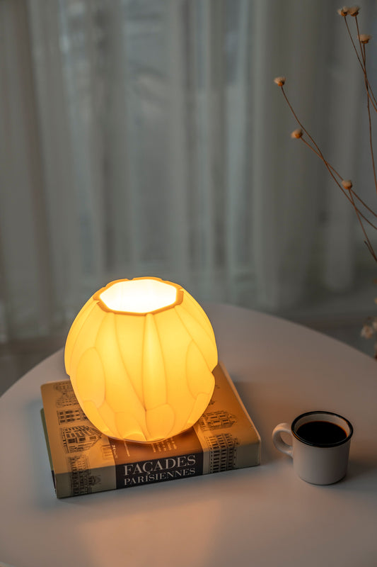 Korra | Witte Duurzame Tafellamp