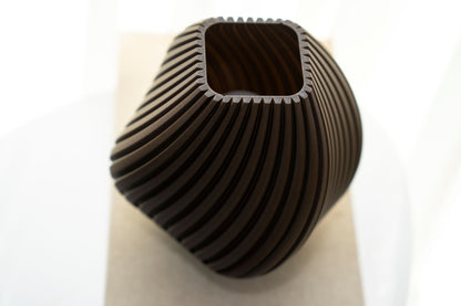 Nonnetje | Green Sustainable Table Lamp